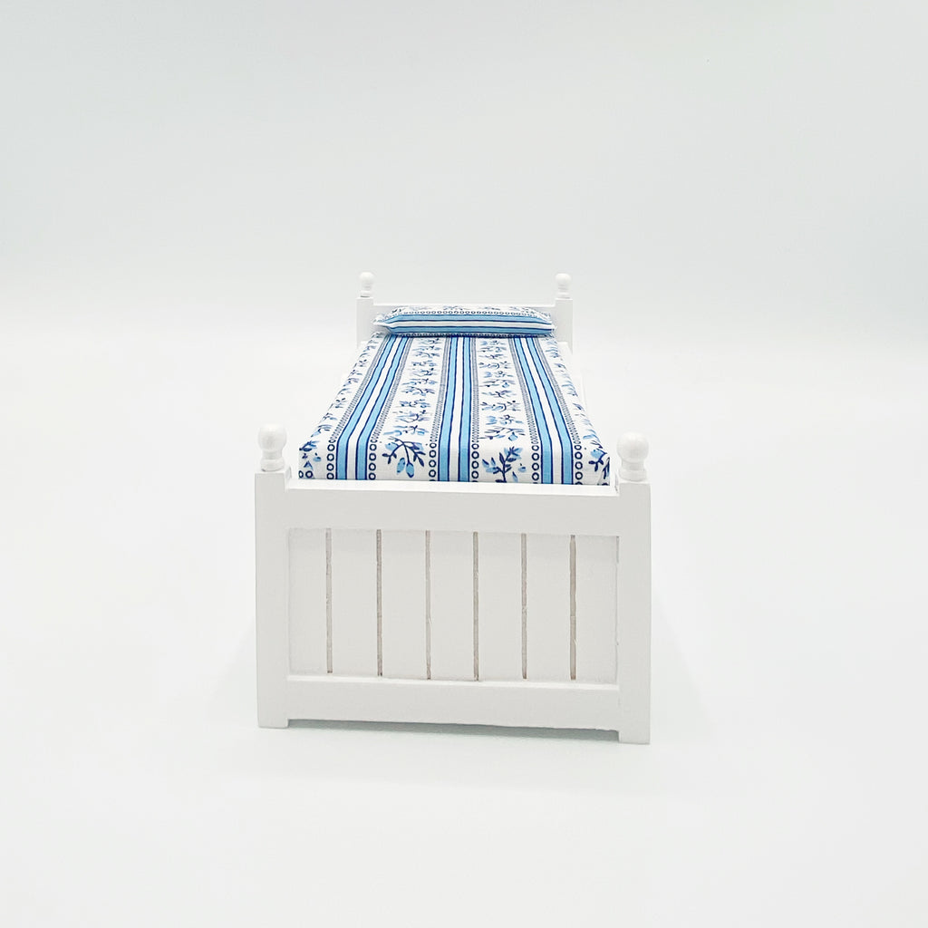 Trundle Bed in Blue Floral For Dollhouse - Life In A Dollhouse
