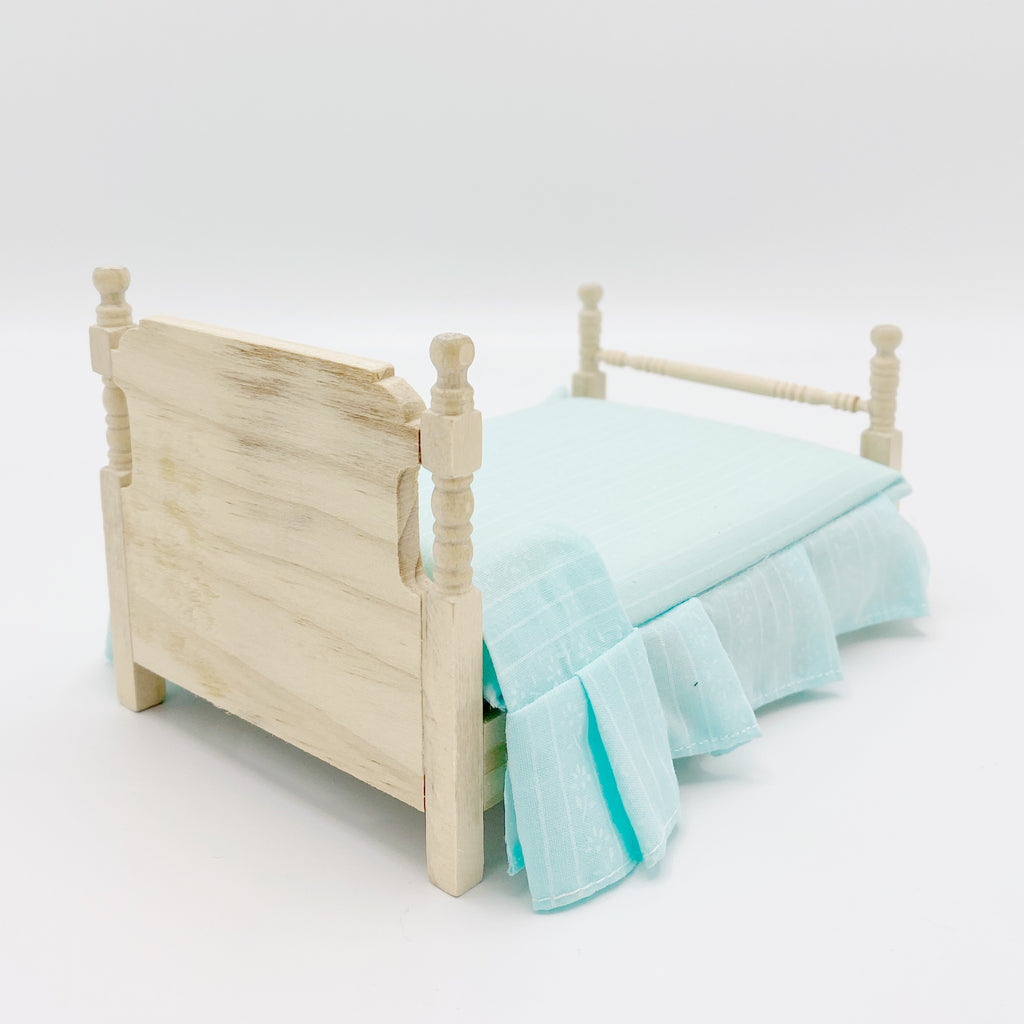 Unfinished Single Bed For Dollhouse - Life In A Dollhouse